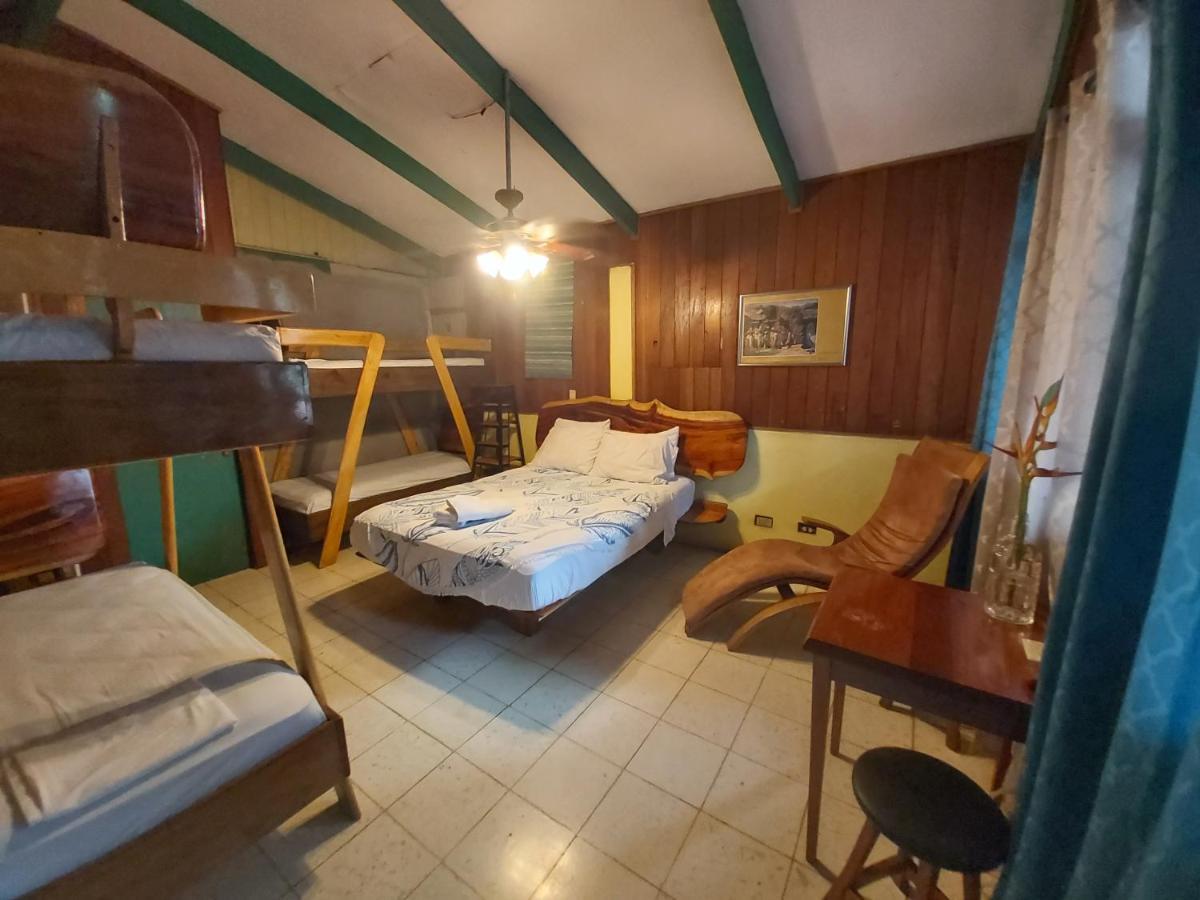 Casa Benjamin Linder Hotel มานากัว ภายนอก รูปภาพ